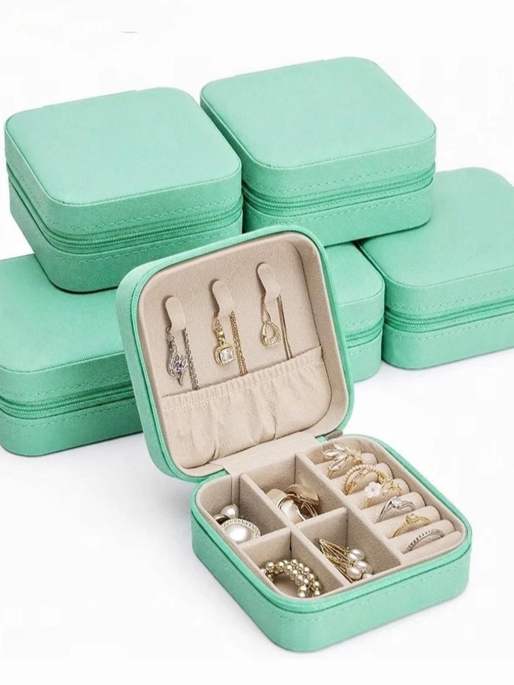 1 Green & Beige Travel Jewelry Organizer Set brand new still in packaging